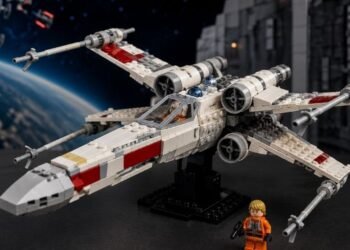 Luke’s Red Five X-Wing Lego